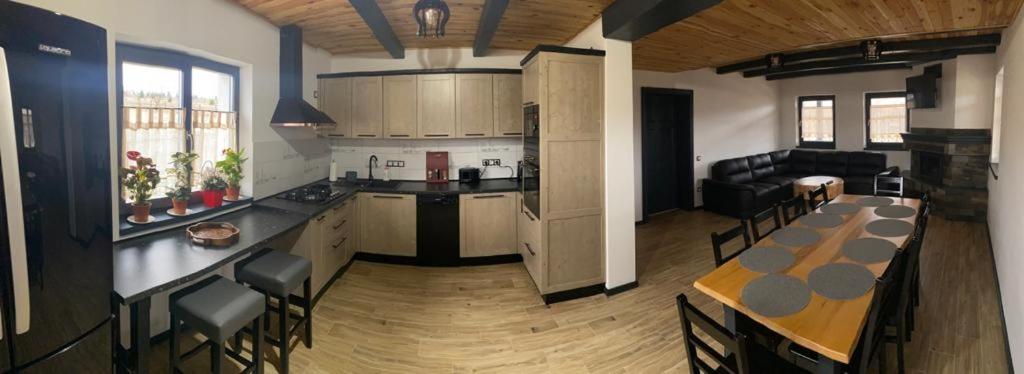 فيلا Casa Bunicii Şarul Dornei المظهر الخارجي الصورة
