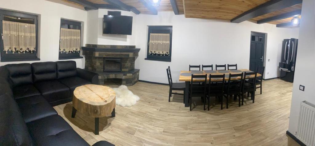 فيلا Casa Bunicii Şarul Dornei المظهر الخارجي الصورة